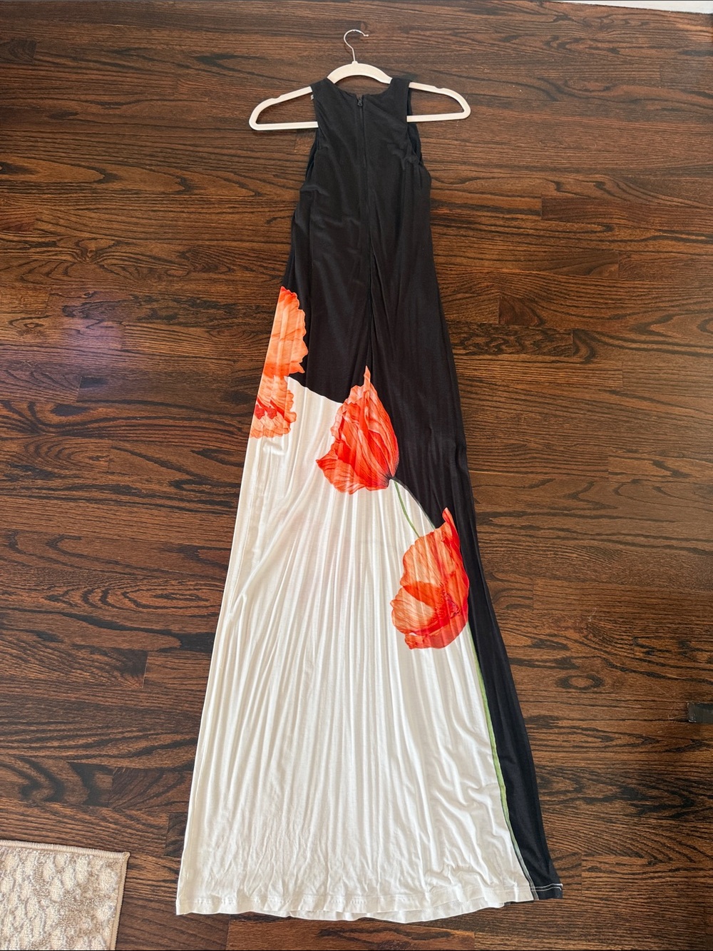 Alice + Olivia Black & White Maxi Dress with Orange Floral Print - Picture 4 of 5